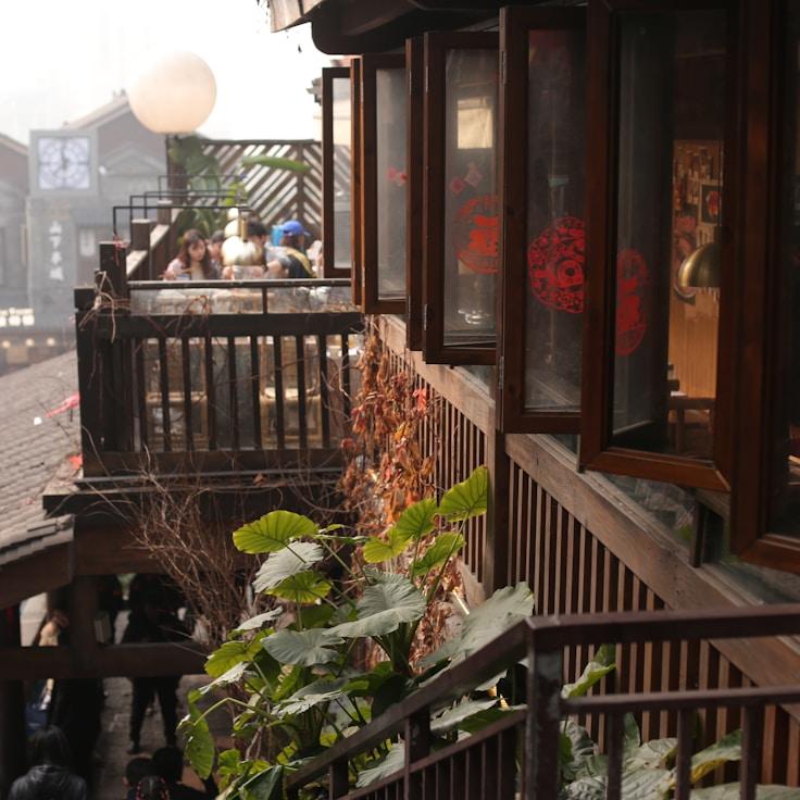 Outdoor terrace seating suitable for families in Ottawa